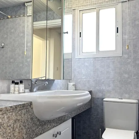 Modern 3bdr_top Floor_lux_suite_balcony * Limassol